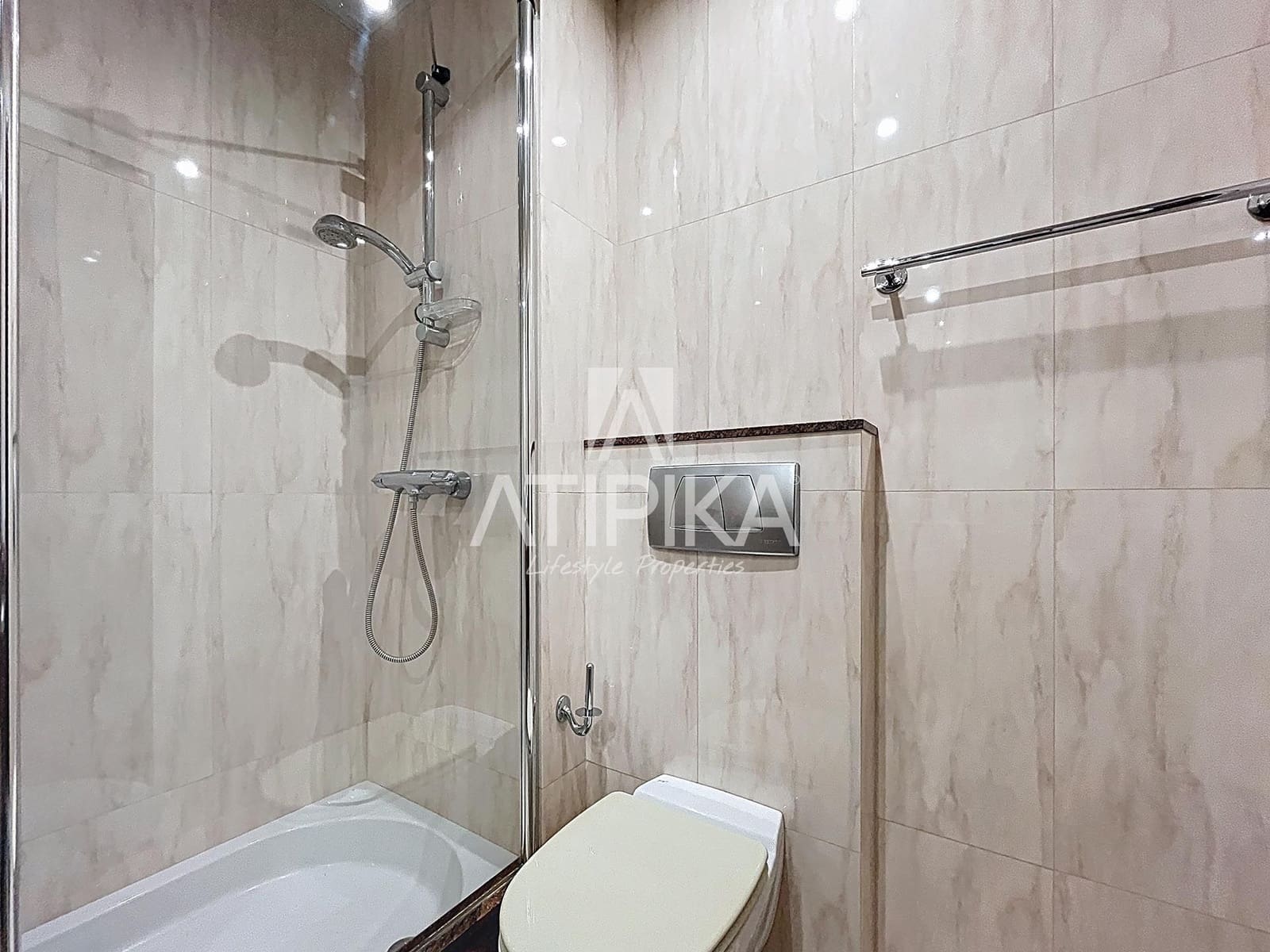 4 bedroom Apartment for sale in Barcelona city - € 700,000 (Ref: 9483371)