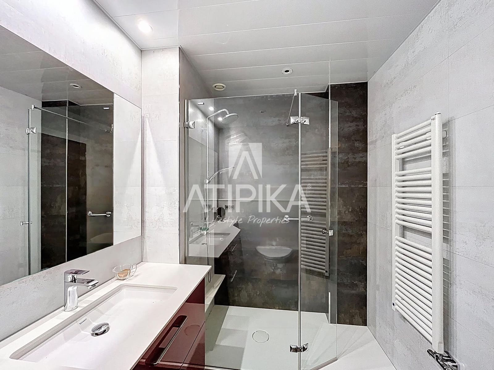 4 bedroom Apartment for sale in Barcelona city - € 700,000 (Ref: 9483371)