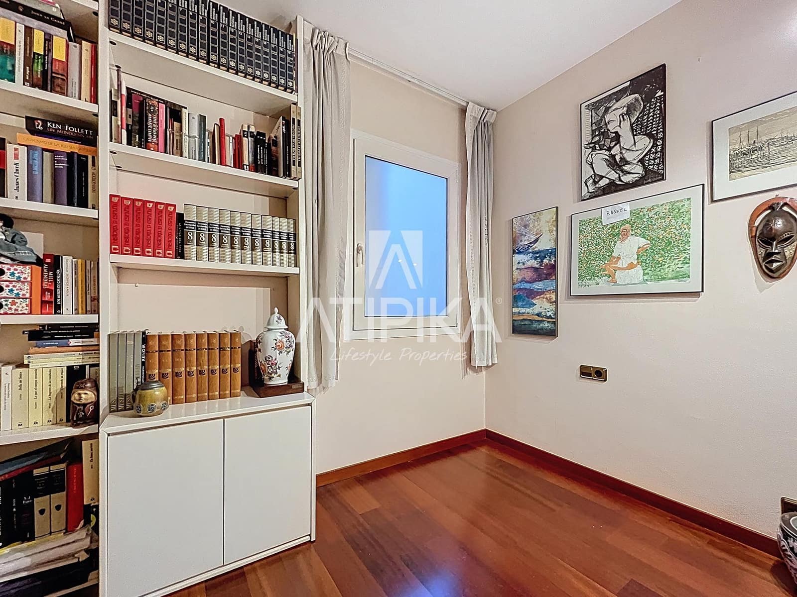 4 bedroom Apartment for sale in Barcelona city - € 700,000 (Ref: 9483371)