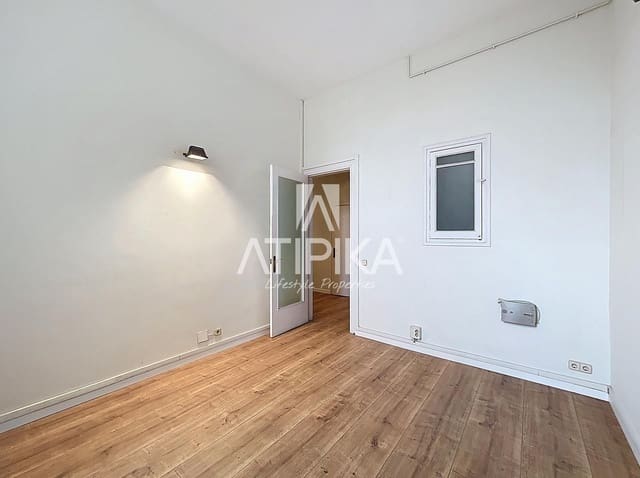 4 quarto Escritório para arrendar em Barcelona cidade - 2 500 € (Ref: 9525991)