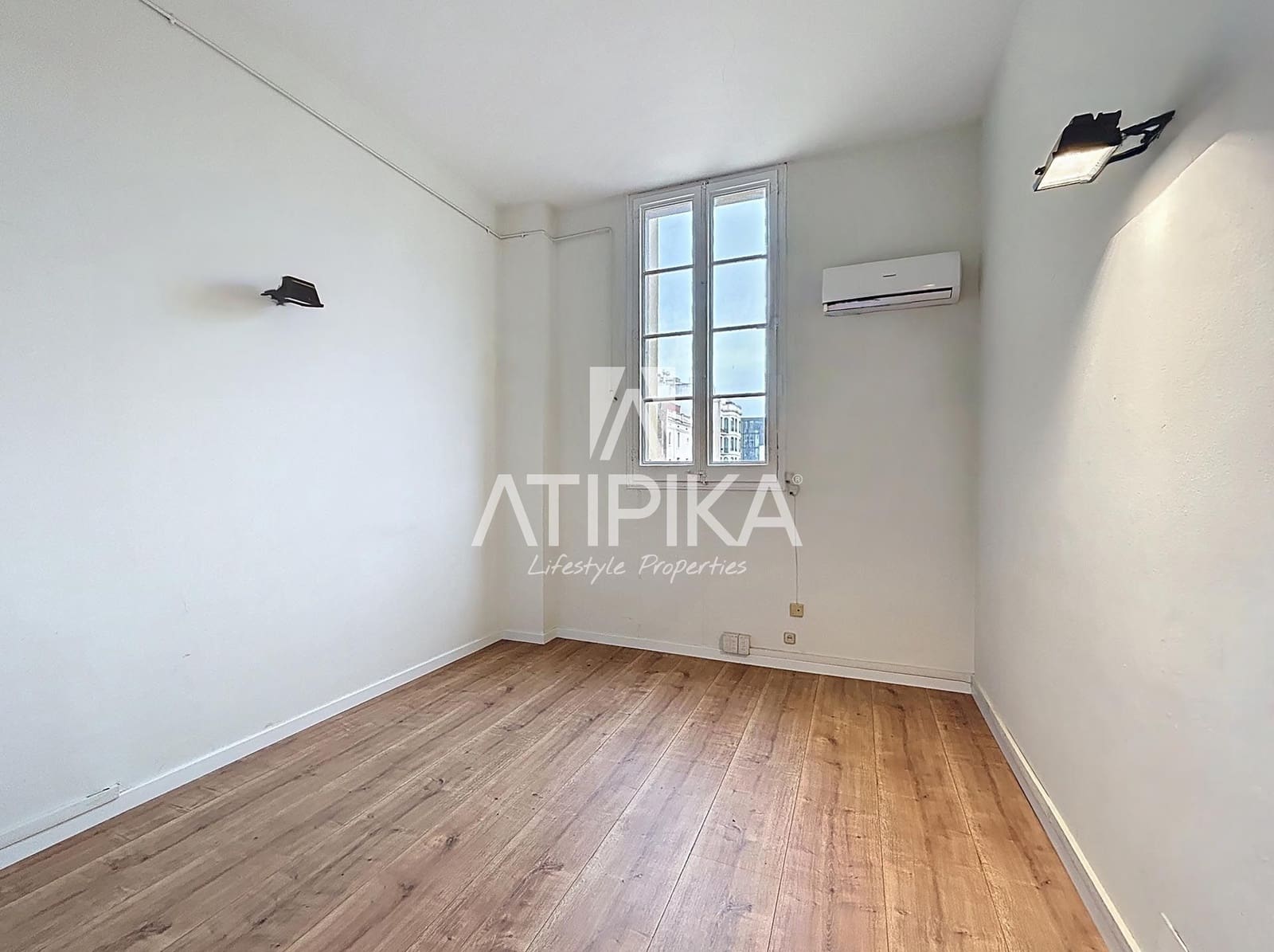 4 quarto Escritório para arrendar em Barcelona cidade - 2 500 € (Ref: 9525991)
