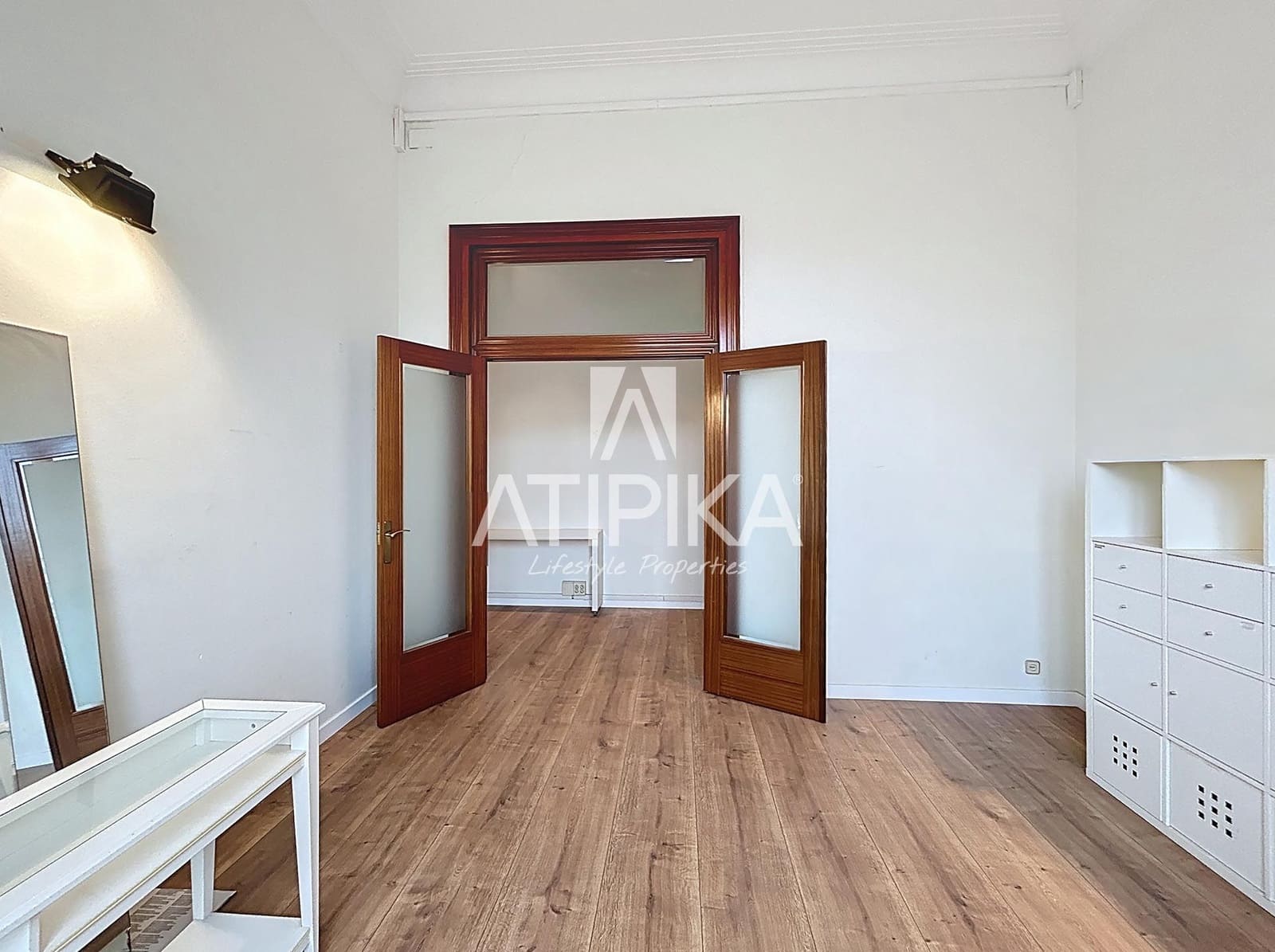 4 quarto Escritório para arrendar em Barcelona cidade - 2 500 € (Ref: 9525991)