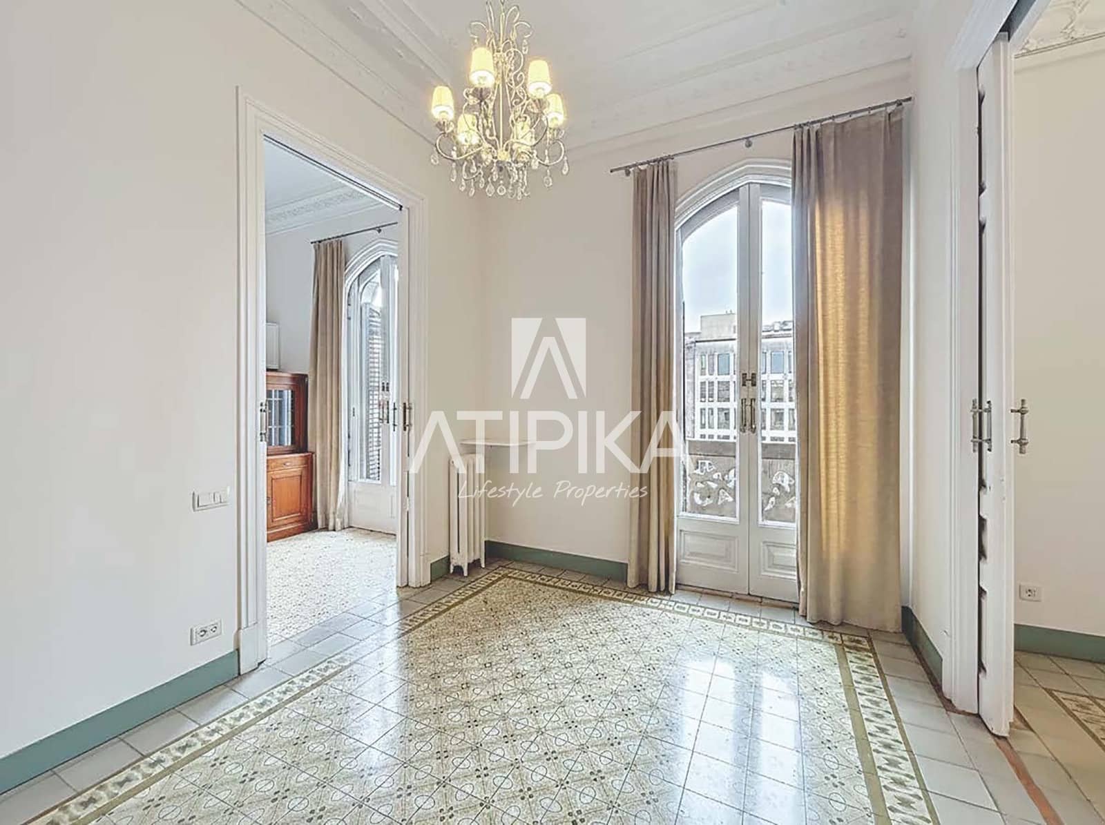 6 bedroom Office for rent in Barcelona city - € 4,900 (Ref: 9529263)