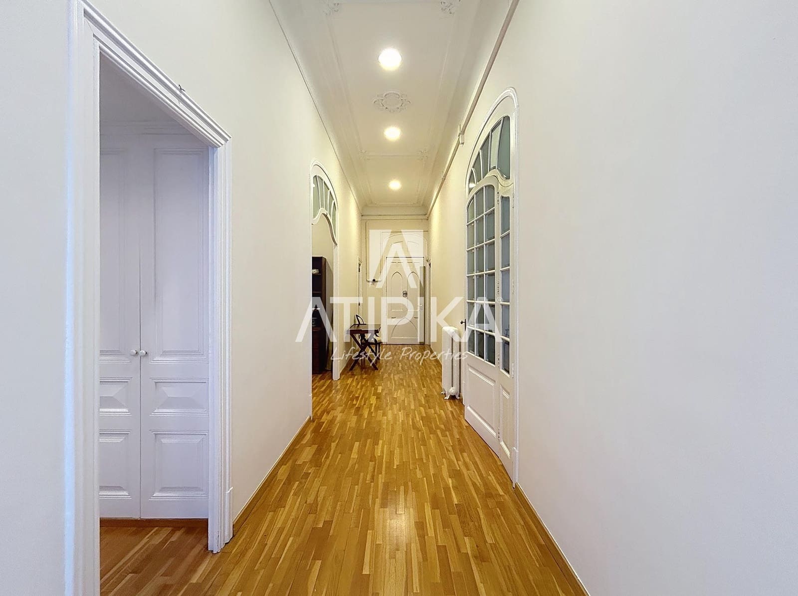 6 bedroom Office for rent in Barcelona city - € 4,900 (Ref: 9529263)