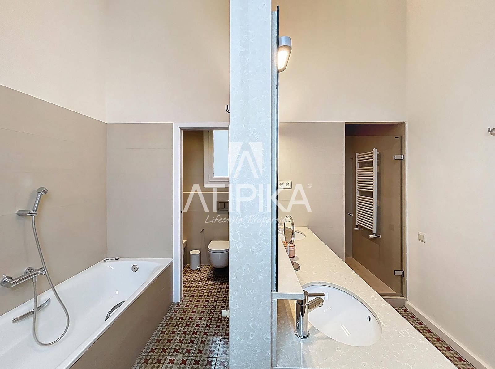 6 bedroom Office for rent in Barcelona city - € 4,900 (Ref: 9529263)