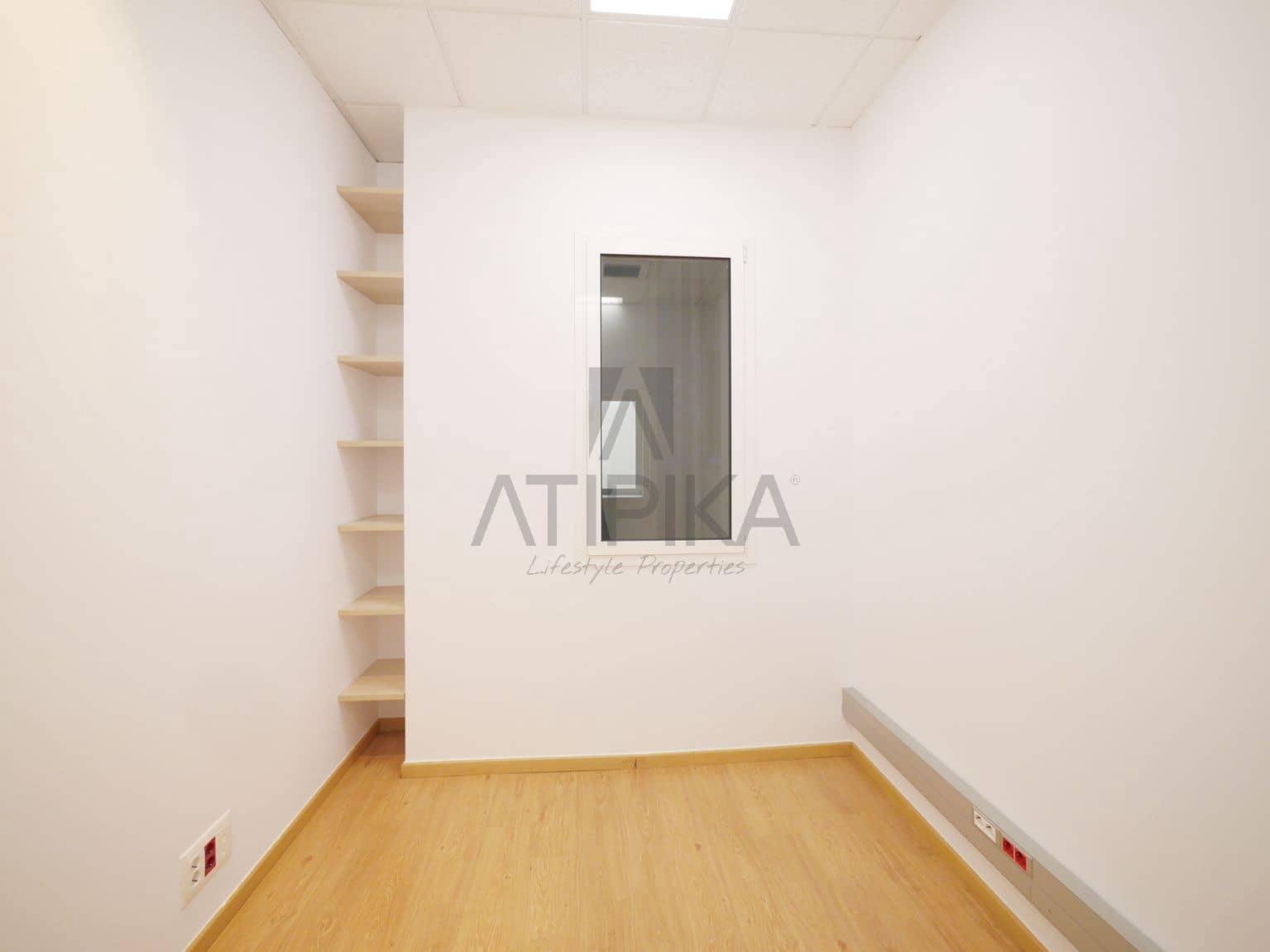 6 soverom Kontor til leie i Barcelona by - € 4 646 (Ref: 9548688)