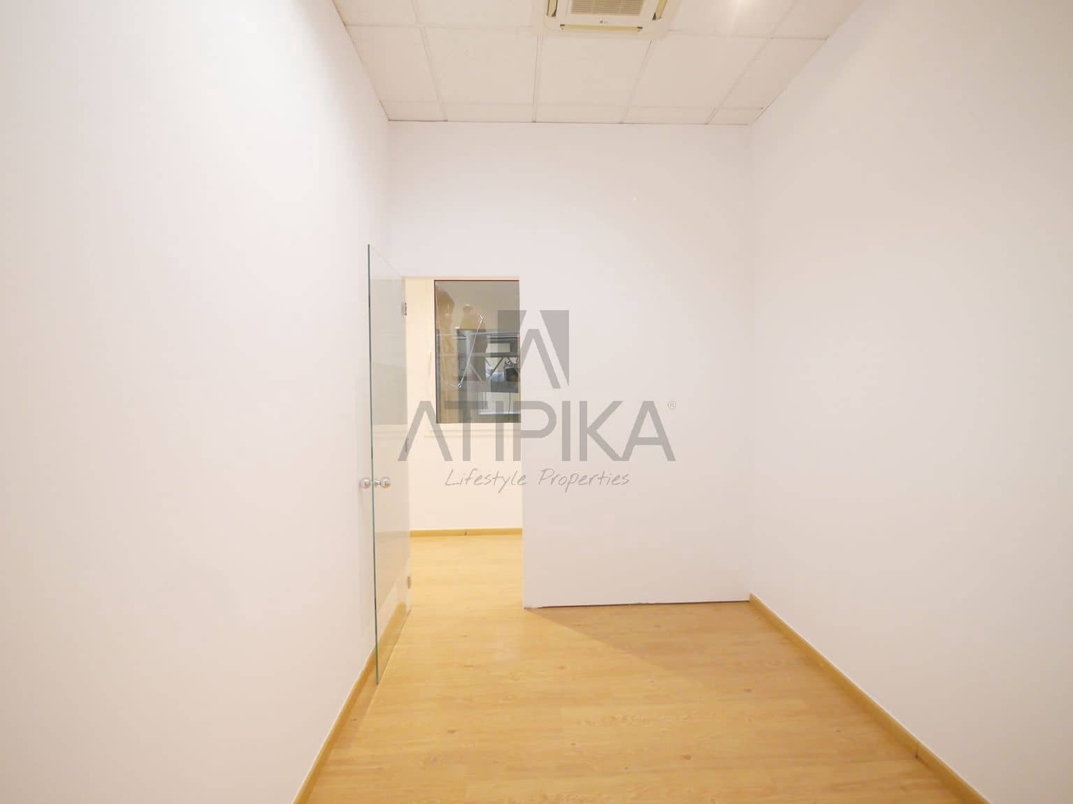 6 soverom Kontor til leie i Barcelona by - € 4 646 (Ref: 9548688)