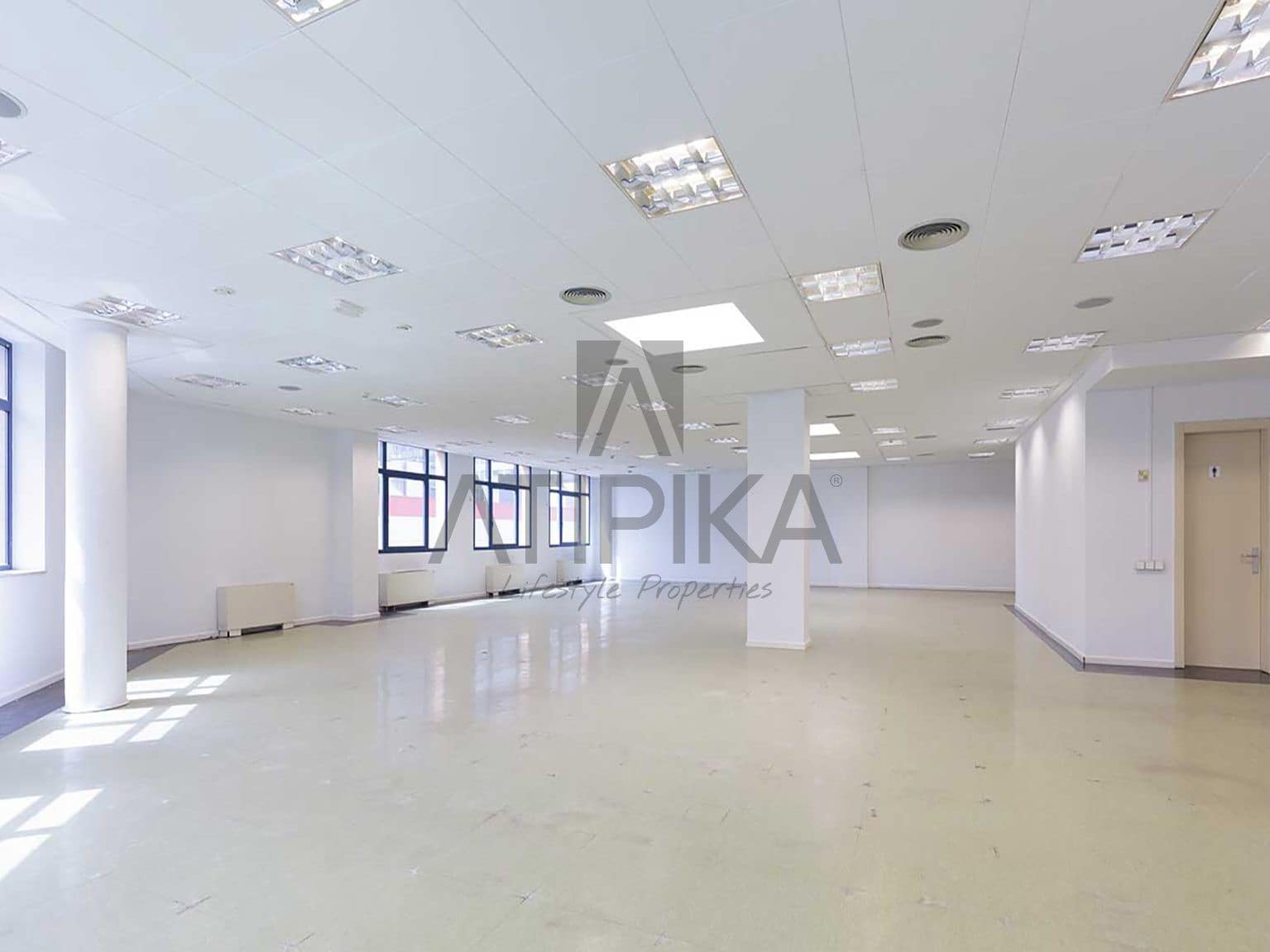 2 soverom Kontor til leie i Barcelona by - € 4 775 (Ref: 9548689)