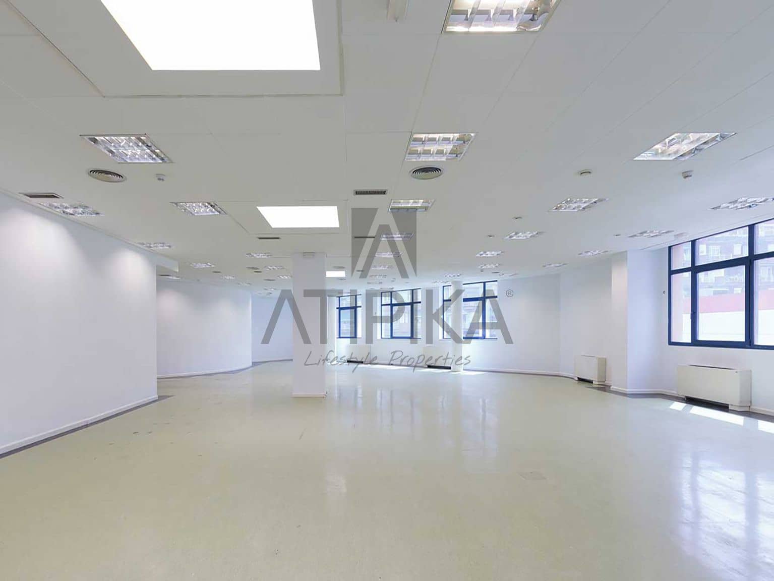 2 soverom Kontor til leie i Barcelona by - € 4 775 (Ref: 9548689)