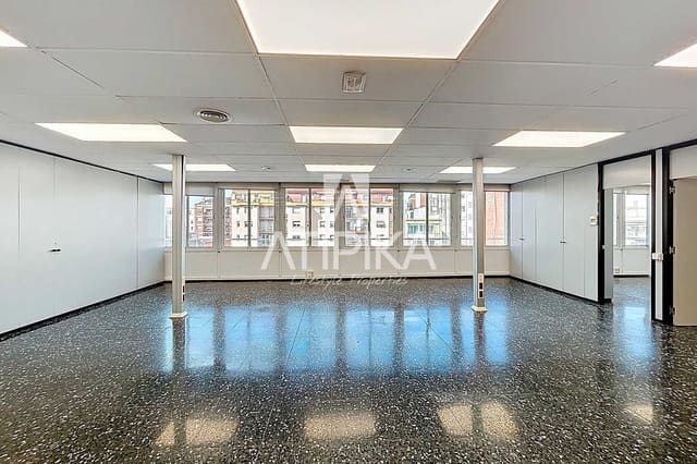 4 soverom Kontor til leie i Barcelona by - € 3 335 (Ref: 9548690)