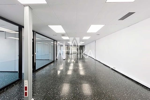 4 soverom Kontor til leie i Barcelona by - € 3 335 (Ref: 9548690)