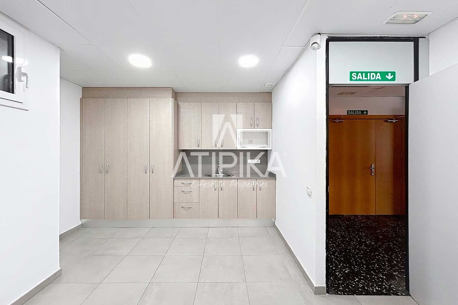 4 soverom Kontor til leie i Barcelona by - € 3 335 (Ref: 9548690)