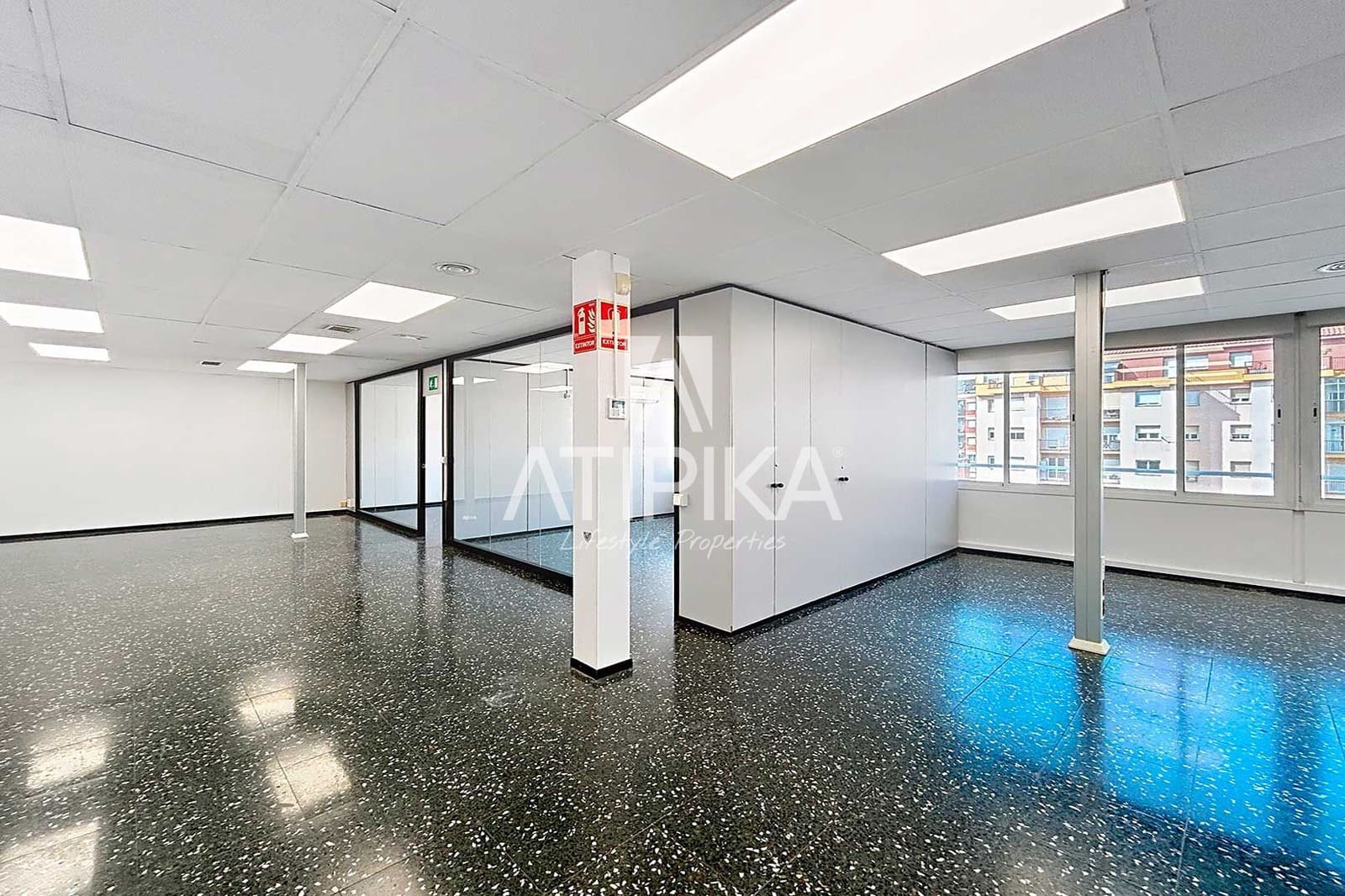 4 soverom Kontor til leie i Barcelona by - € 3 335 (Ref: 9548690)