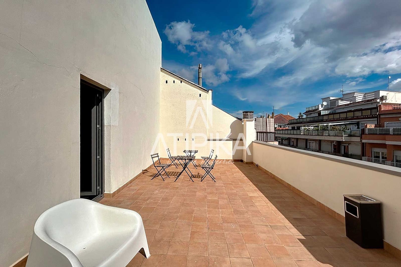 4 soverom Kontor til leie i Barcelona by - € 3 335 (Ref: 9548690)