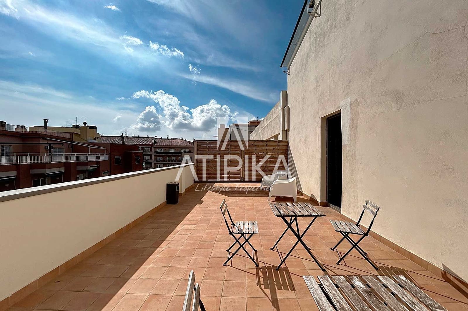 4 soverom Kontor til leie i Barcelona by - € 3 335 (Ref: 9548690)