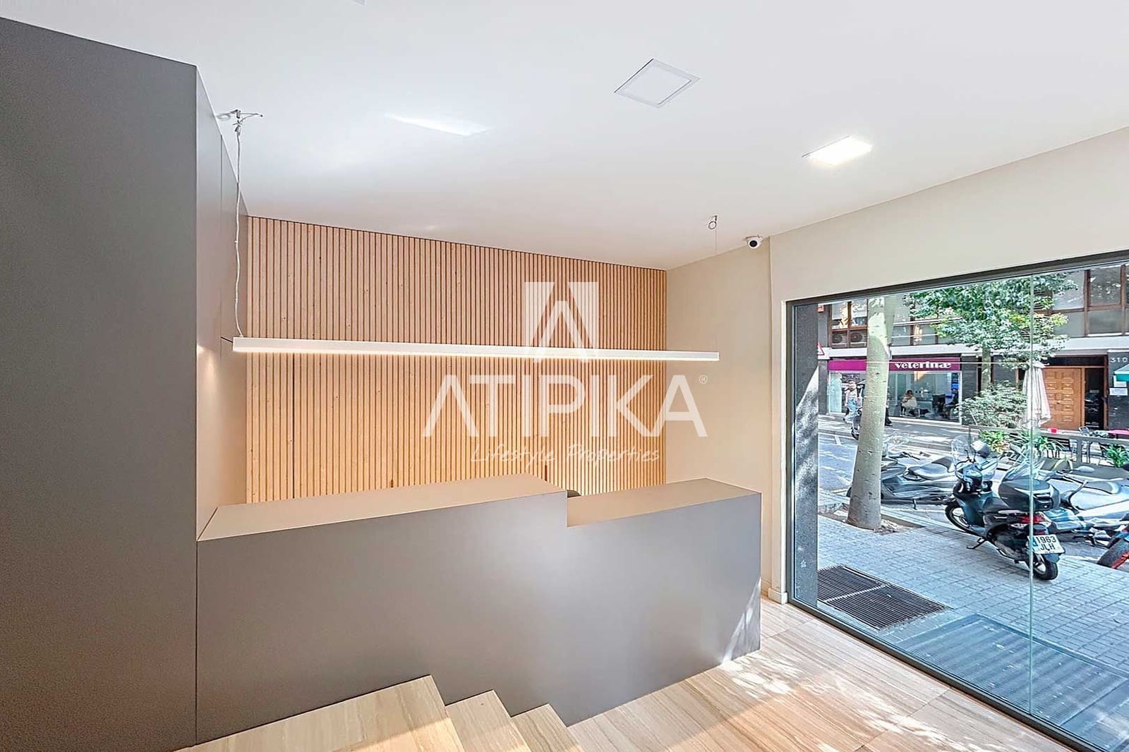 4 soverom Kontor til leie i Barcelona by - € 3 335 (Ref: 9548690)