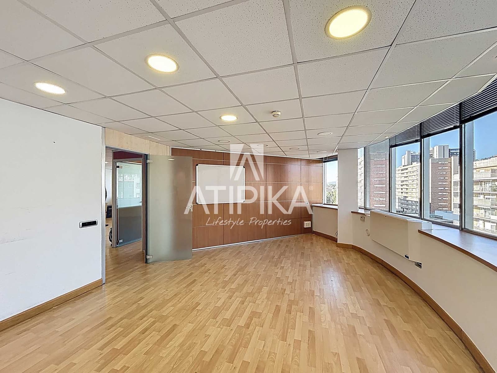 2 bedroom Office for rent in Barcelona city - € 1,590 (Ref: 9548695)