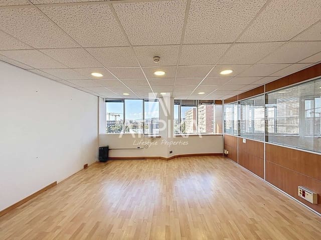 2 bedroom Office for rent in Barcelona city - € 1,590 (Ref: 9548695)