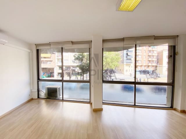3 soverom Kontor til leie i Barcelona by - € 900 (Ref: 9548696)