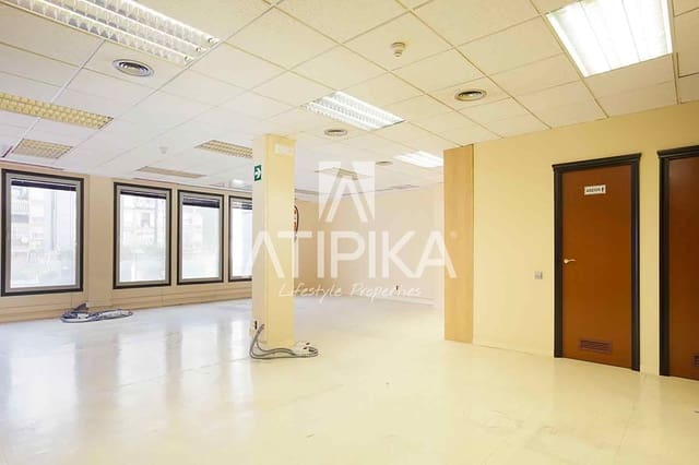 2 soverom Kontor til leie i Barcelona by - € 2 356 (Ref: 9548697)