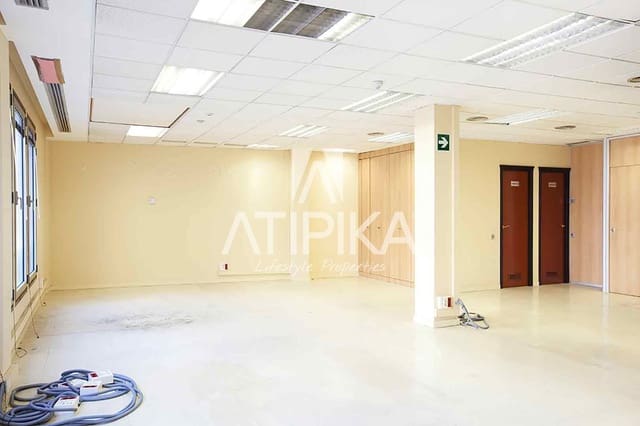 2 soverom Kontor til leie i Barcelona by - € 2 356 (Ref: 9548697)