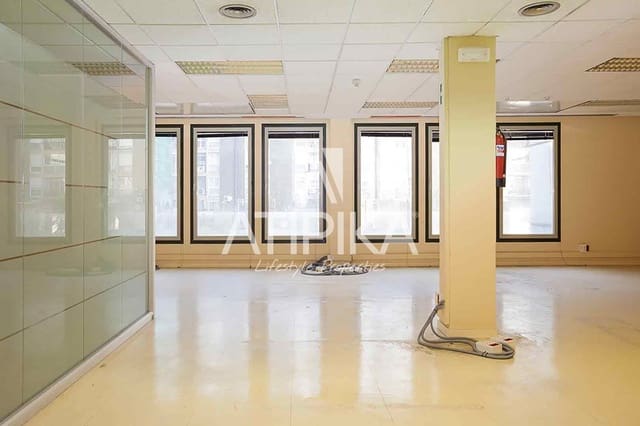 2 soverom Kontor til leie i Barcelona by - € 2 356 (Ref: 9548697)