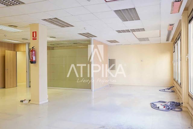 2 soverom Kontor til leie i Barcelona by - € 2 356 (Ref: 9548697)