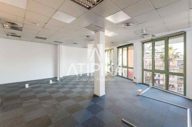 2 soverom Kontor til leie i Barcelona by - € 1 241 (Ref: 9548698)