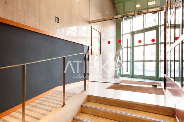 2 soverom Kontor til leie i Barcelona by - € 1 241 (Ref: 9548698)