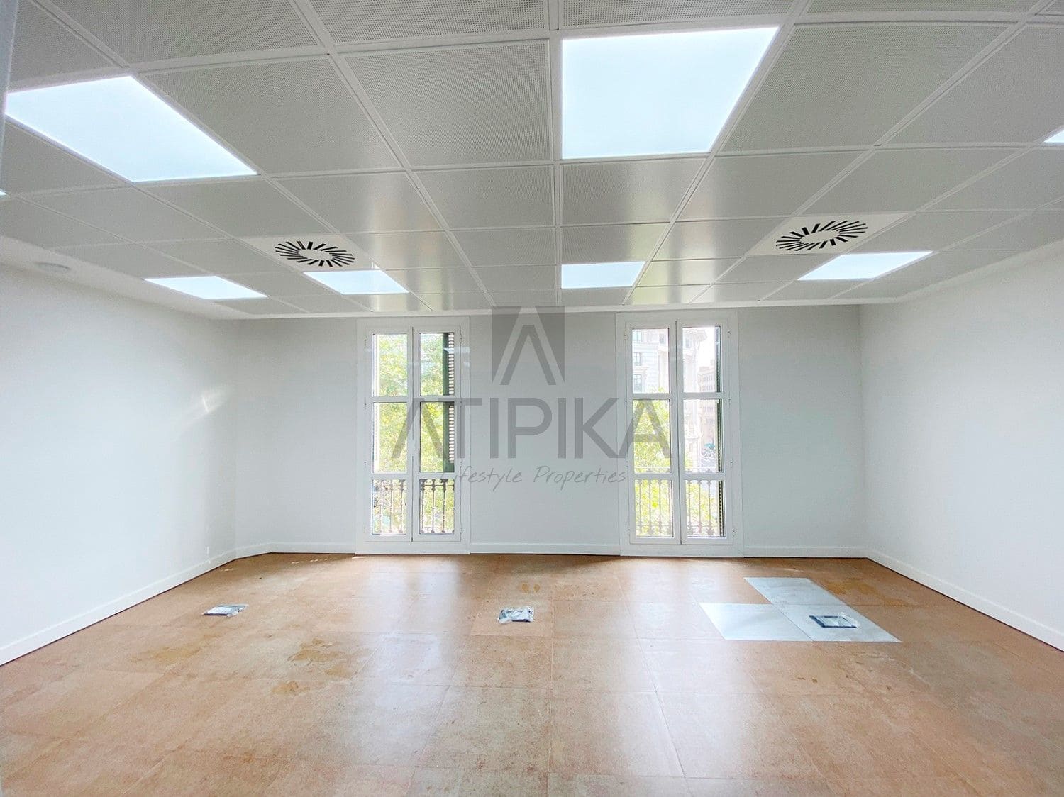 3 bedroom Office for rent in Barcelona city - € 3,042 (Ref: 9548699)