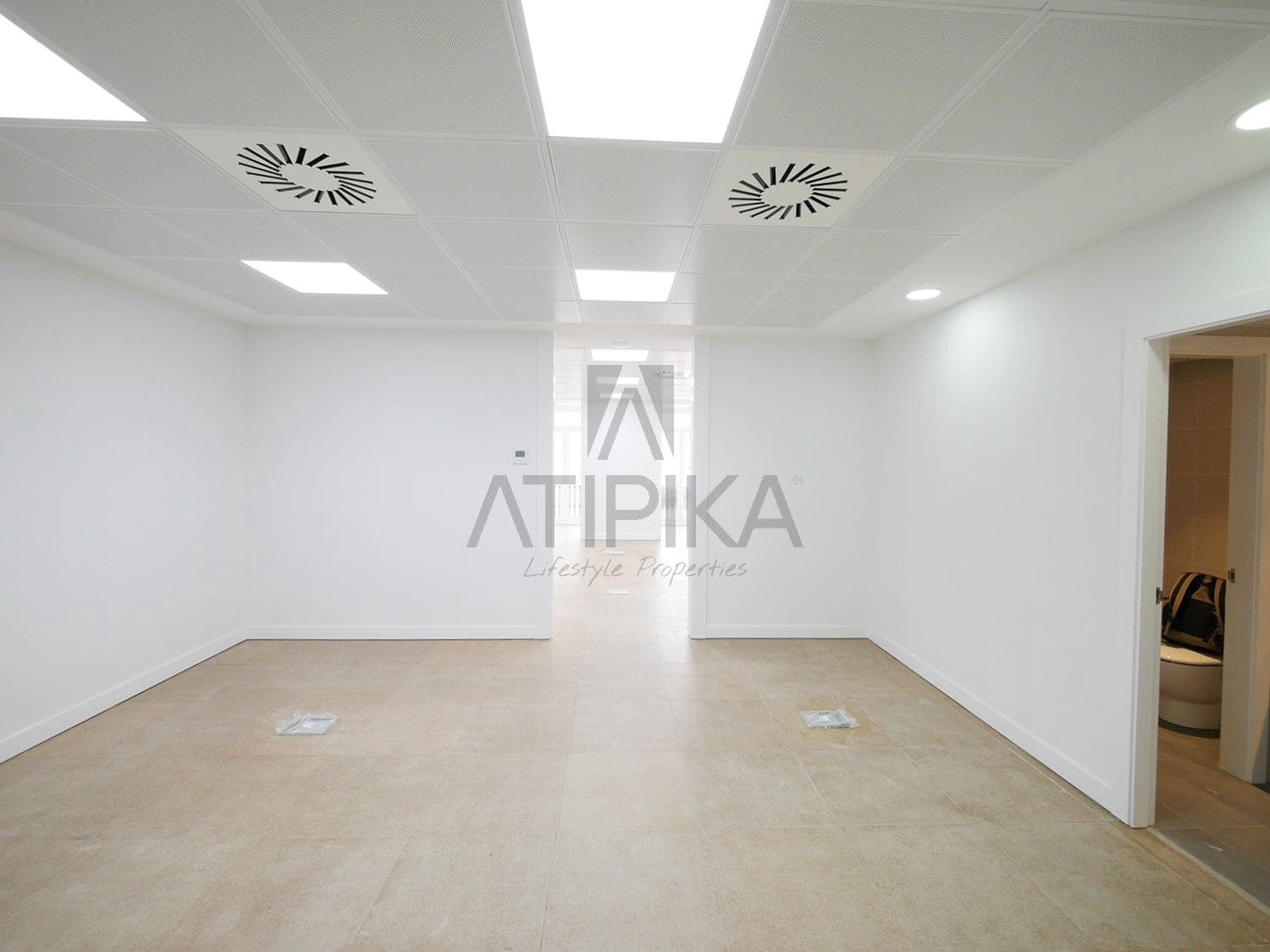 3 bedroom Office for rent in Barcelona city - € 3,042 (Ref: 9548699)