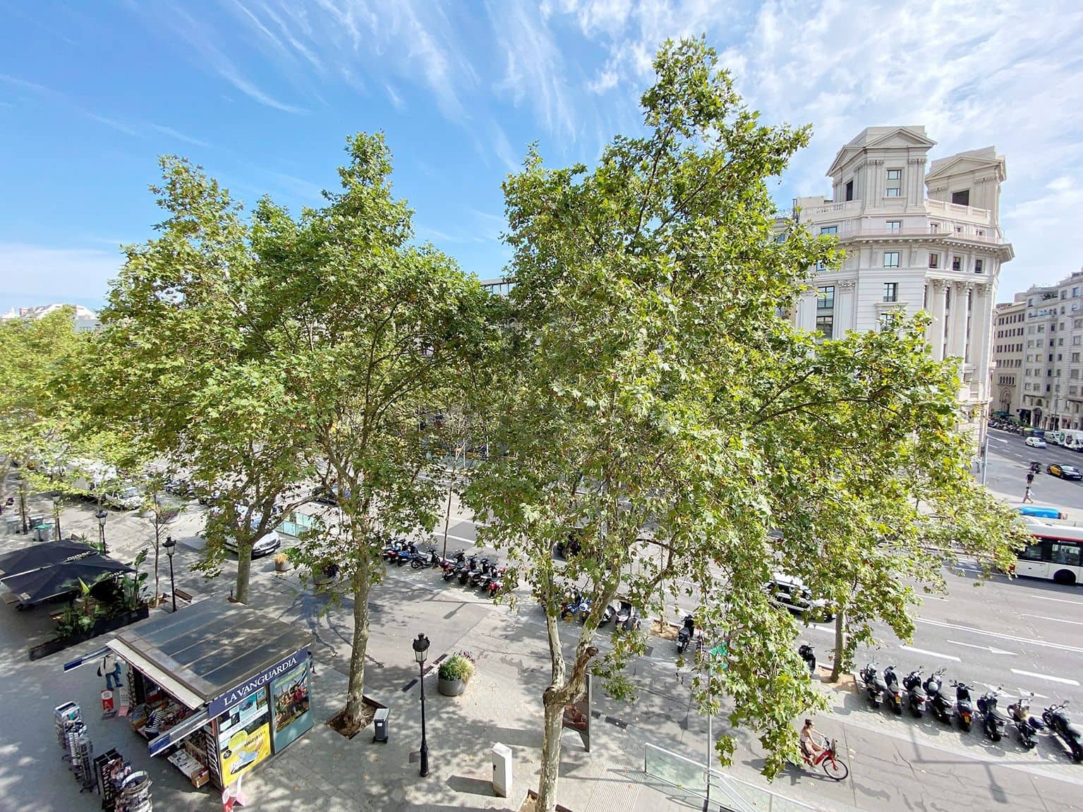 3 bedroom Office for rent in Barcelona city - € 3,042 (Ref: 9548699)