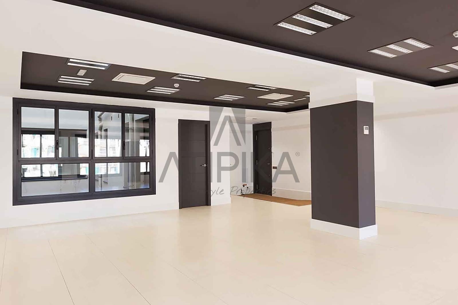 1 soverom Kontor til leie i Barcelona by - € 1 626 (Ref: 9548704)