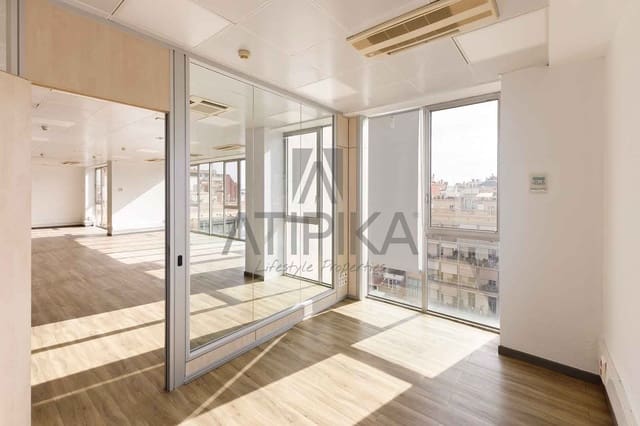 3 slaapkamer Kantoor te huur in Barcelona stad - € 4.481 (Ref: 9548705)