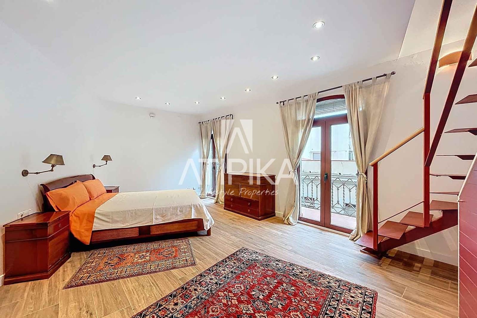 2 bedroom Office for rent in Barcelona city - € 2,100 (Ref: 9548708)