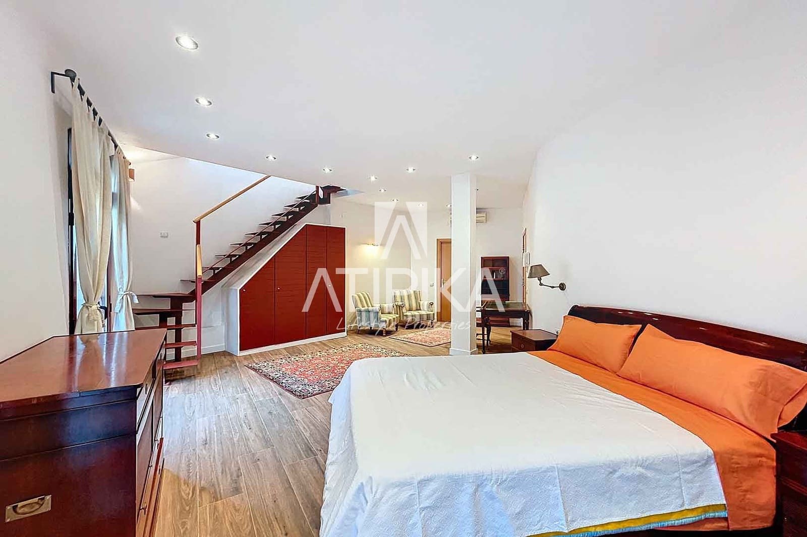 2 bedroom Office for rent in Barcelona city - € 2,100 (Ref: 9548708)