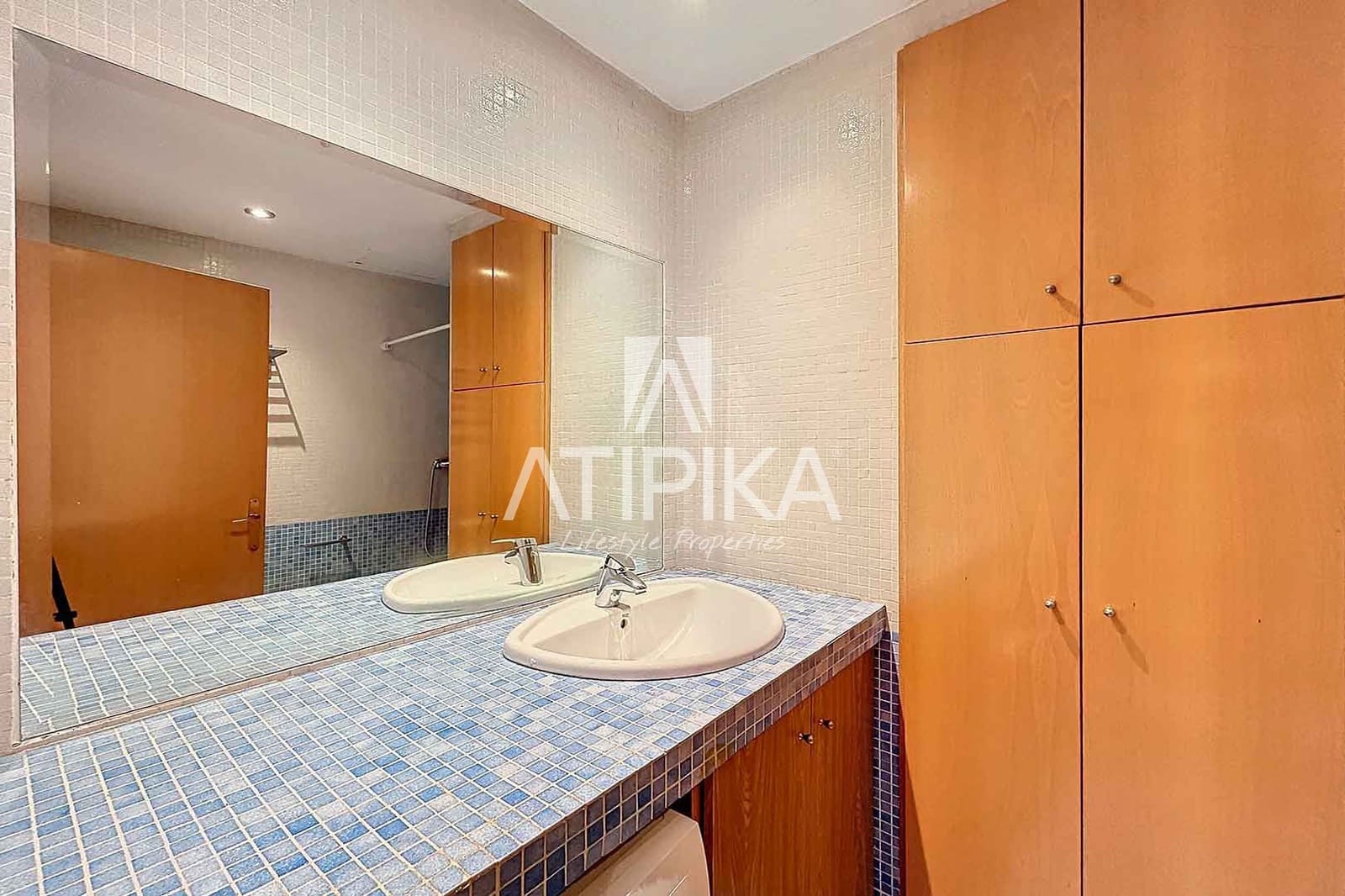 2 bedroom Office for rent in Barcelona city - € 2,100 (Ref: 9548708)