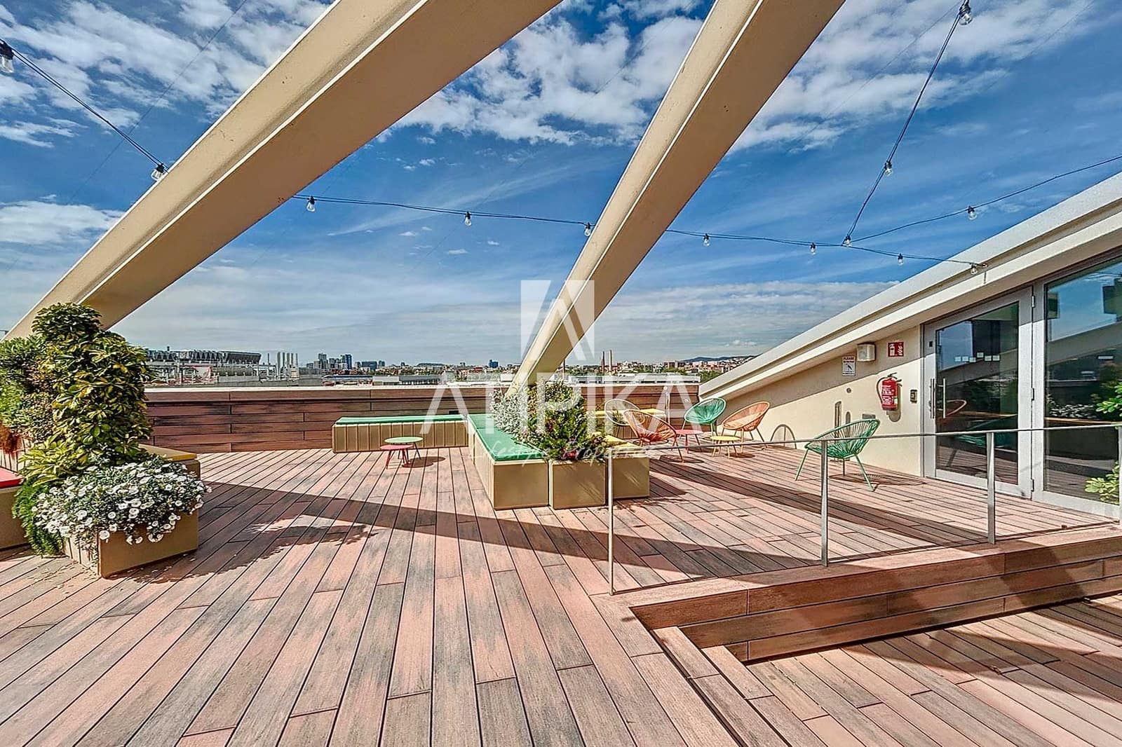 Toimisto vuokrattavana paikassa Badalona - 3 300 € (Ref: 9548709)