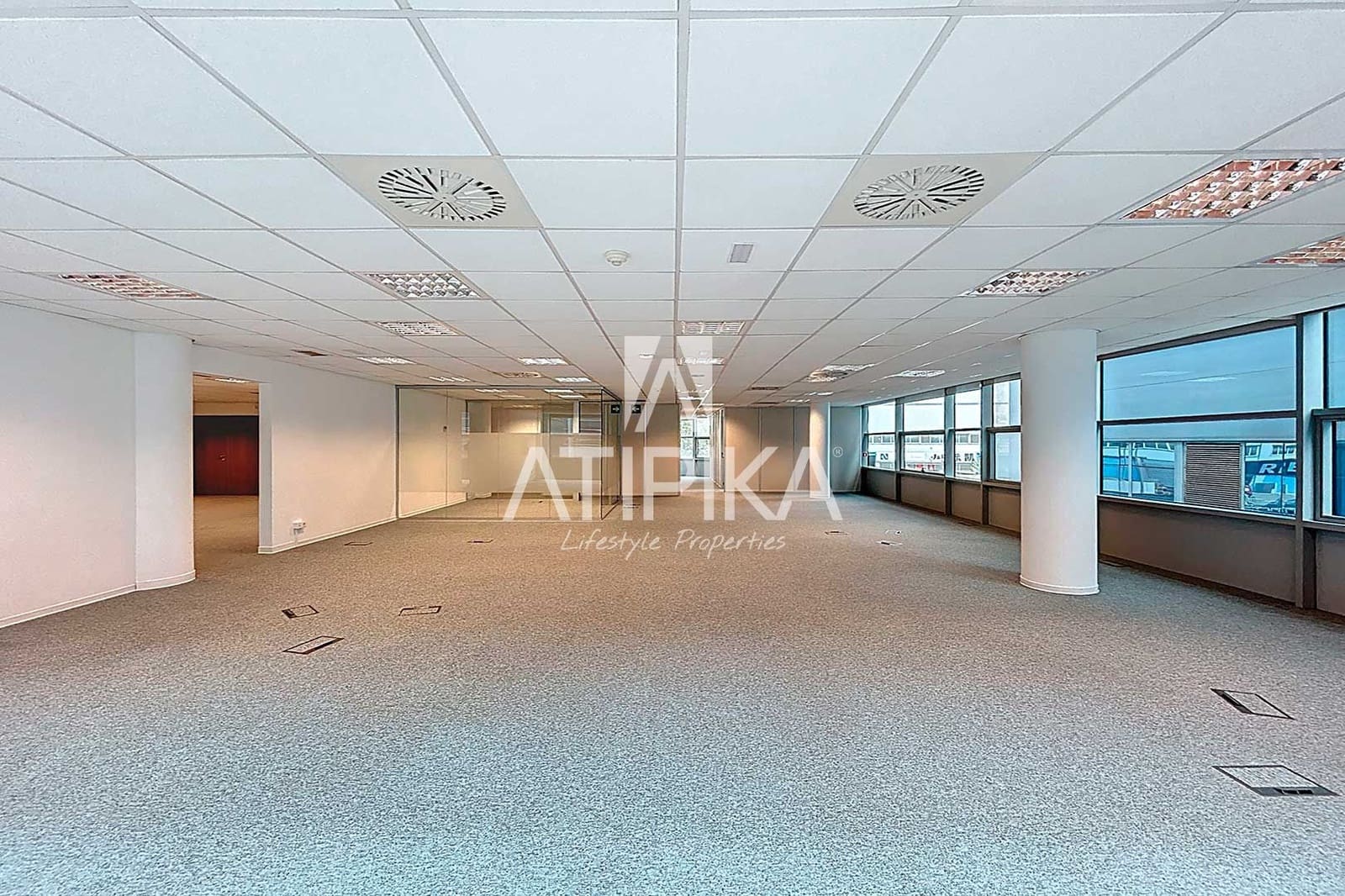 Toimisto vuokrattavana paikassa Badalona - 3 300 € (Ref: 9548709)