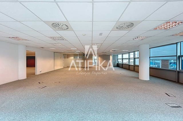 Toimisto vuokrattavana paikassa Badalona - 3 300 € (Ref: 9548709)
