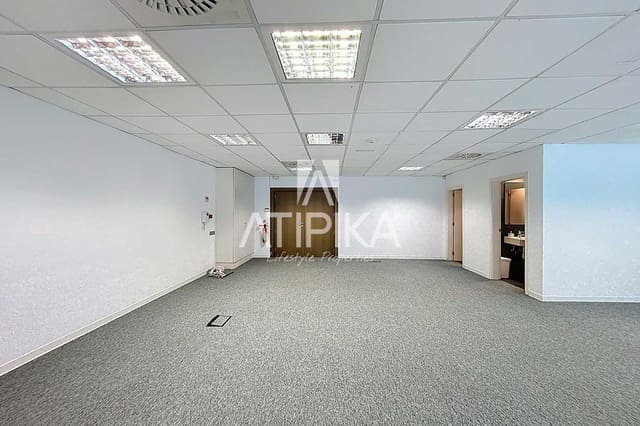 Toimisto vuokrattavana paikassa Badalona - 3 300 € (Ref: 9548709)