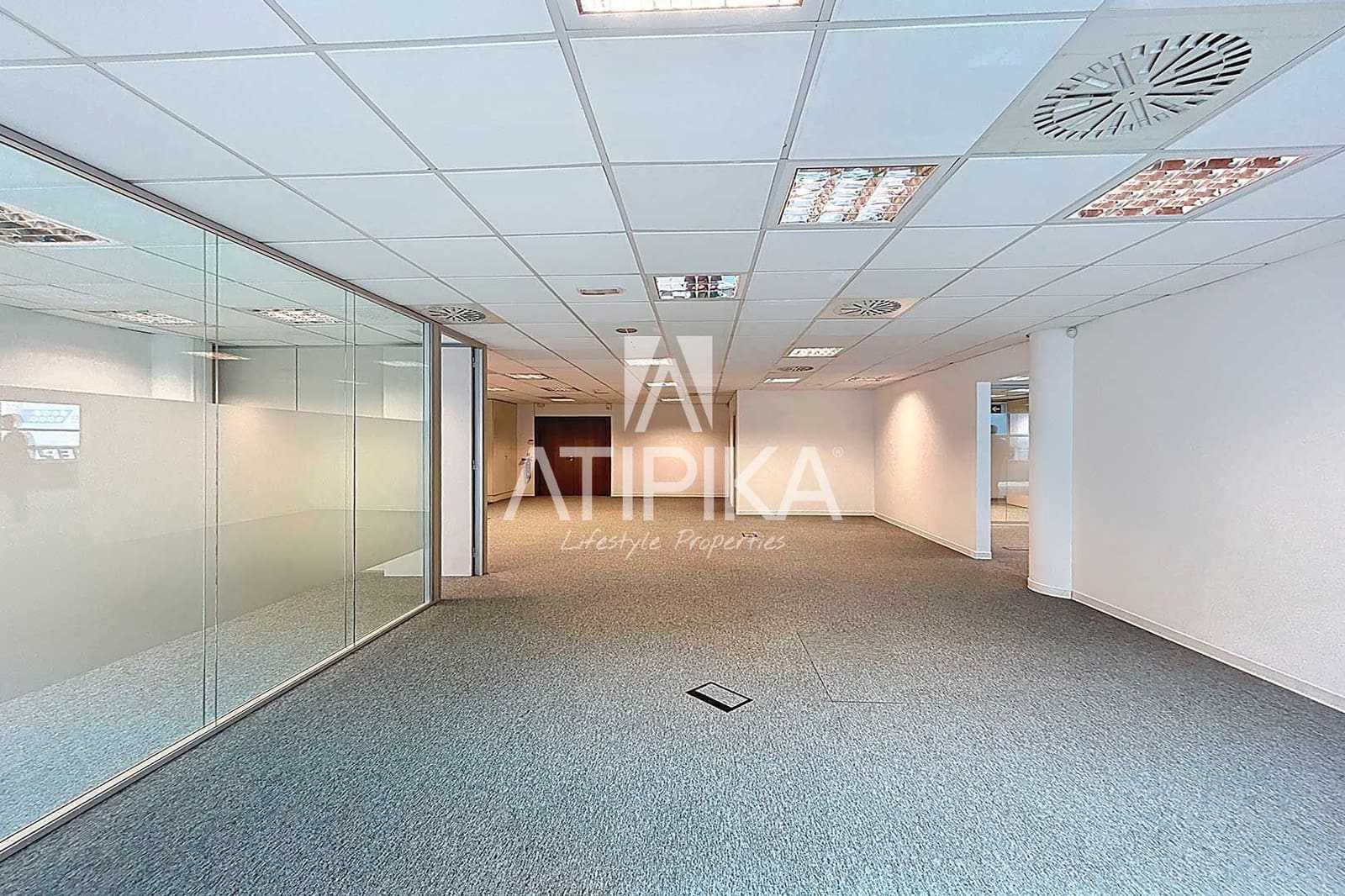 Toimisto vuokrattavana paikassa Badalona - 3 300 € (Ref: 9548709)