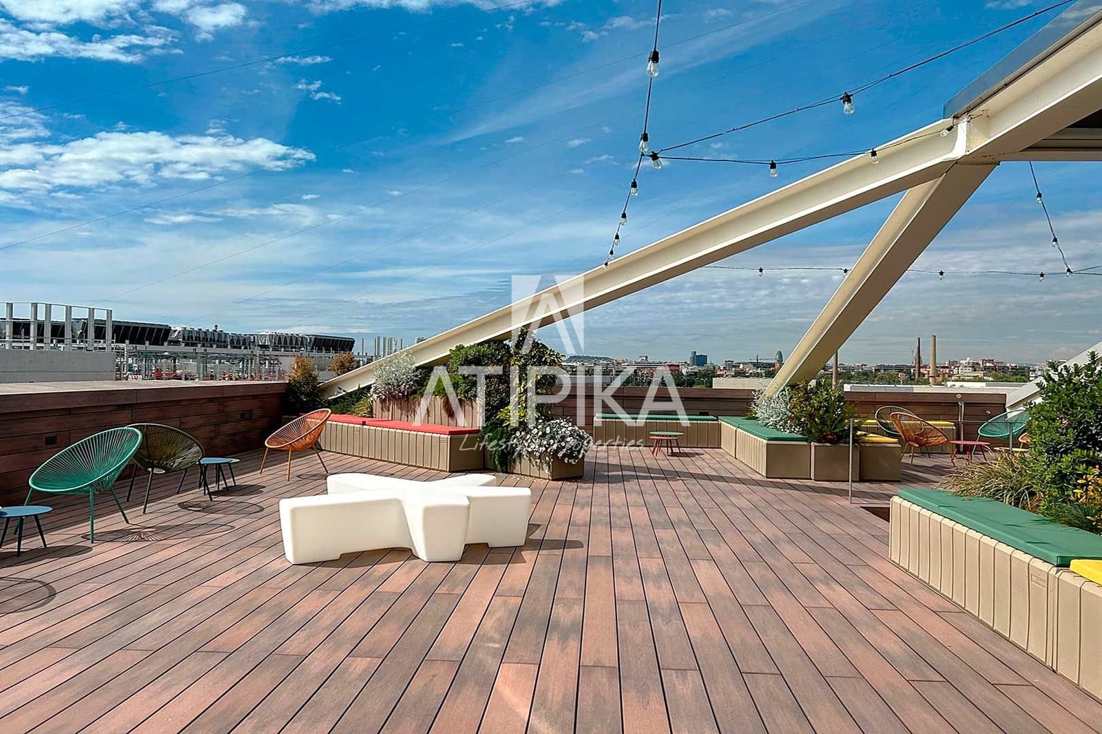 Toimisto vuokrattavana paikassa Badalona - 3 300 € (Ref: 9548709)