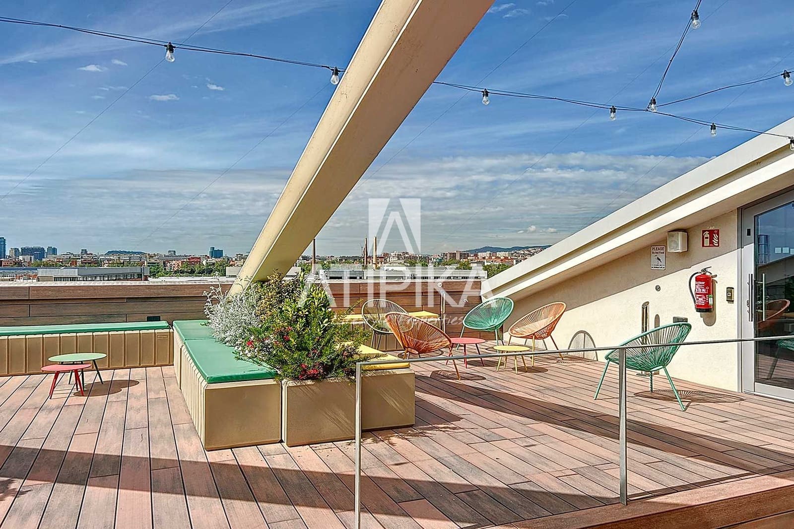 Toimisto vuokrattavana paikassa Badalona - 3 300 € (Ref: 9548709)