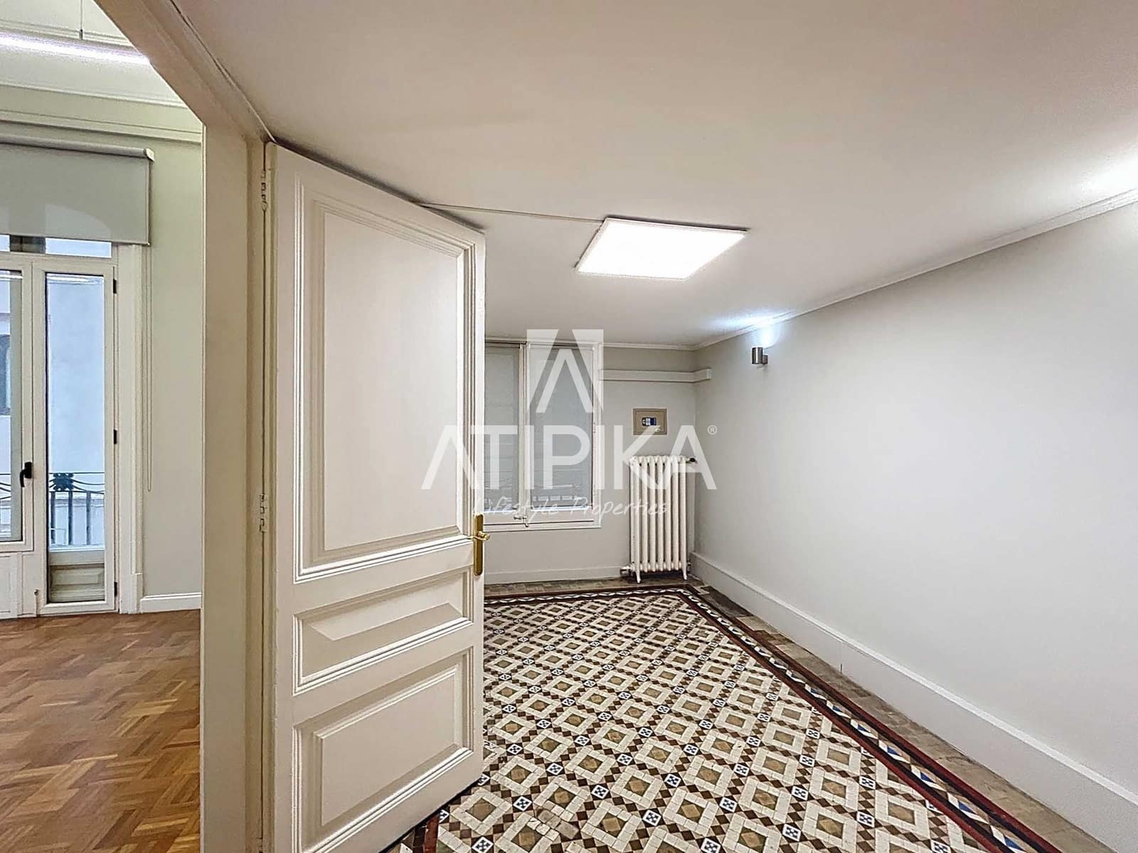 5 soverom Kontor til leie i Barcelona by - € 3 423 (Ref: 9548712)