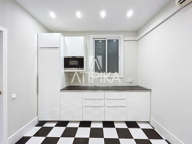 5 soverom Kontor til leie i Barcelona by - € 3 423 (Ref: 9548712)