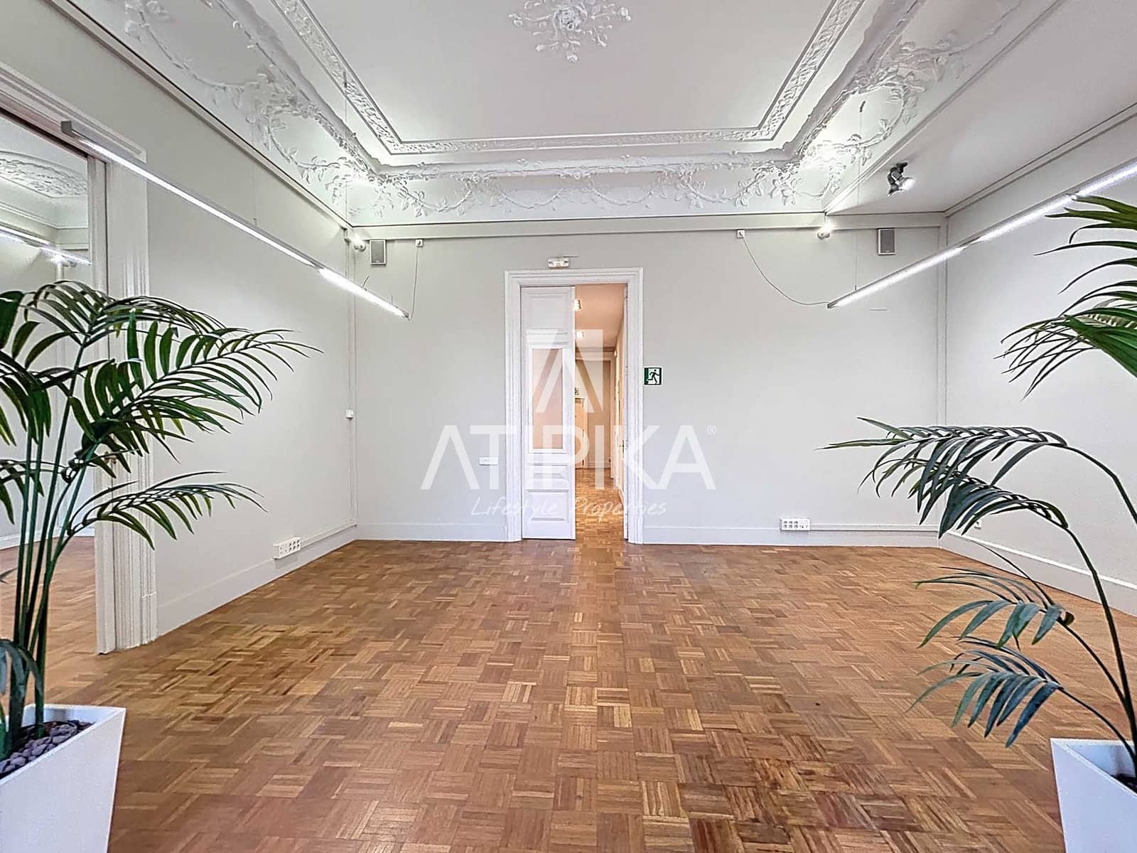 5 soverom Kontor til leie i Barcelona by - € 3 423 (Ref: 9548712)