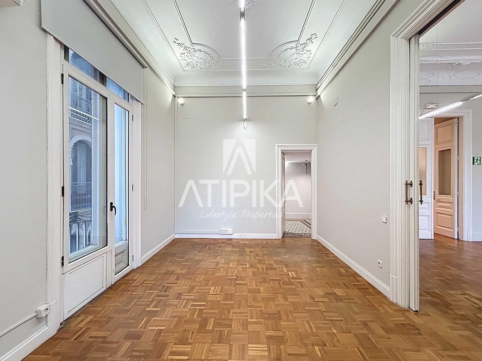 5 soverom Kontor til leie i Barcelona by - € 3 423 (Ref: 9548712)