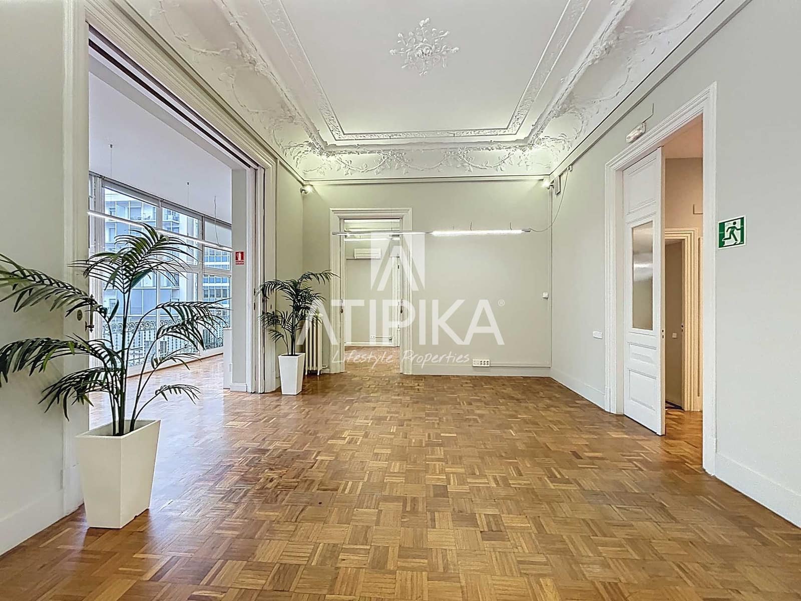 5 soverom Kontor til leie i Barcelona by - € 3 423 (Ref: 9548712)