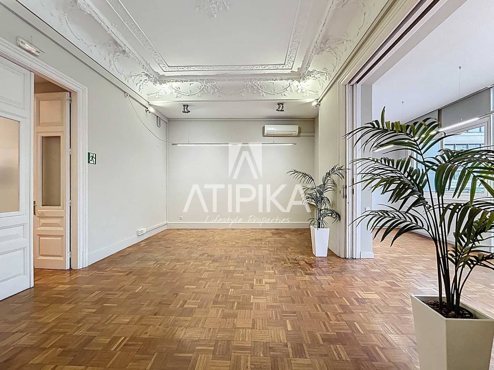 5 soverom Kontor til leie i Barcelona by - € 3 423 (Ref: 9548712)